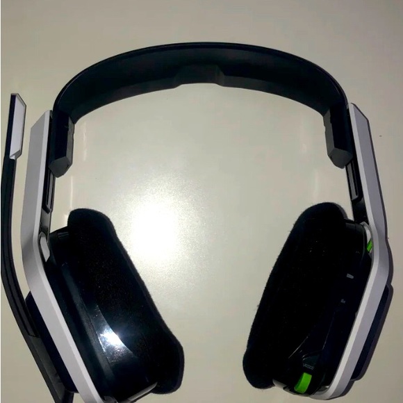Astro a20